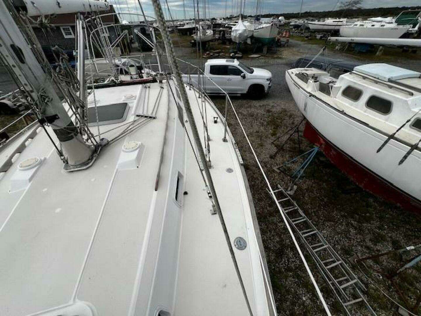1987 Sabre 34 Mark II - Image 29