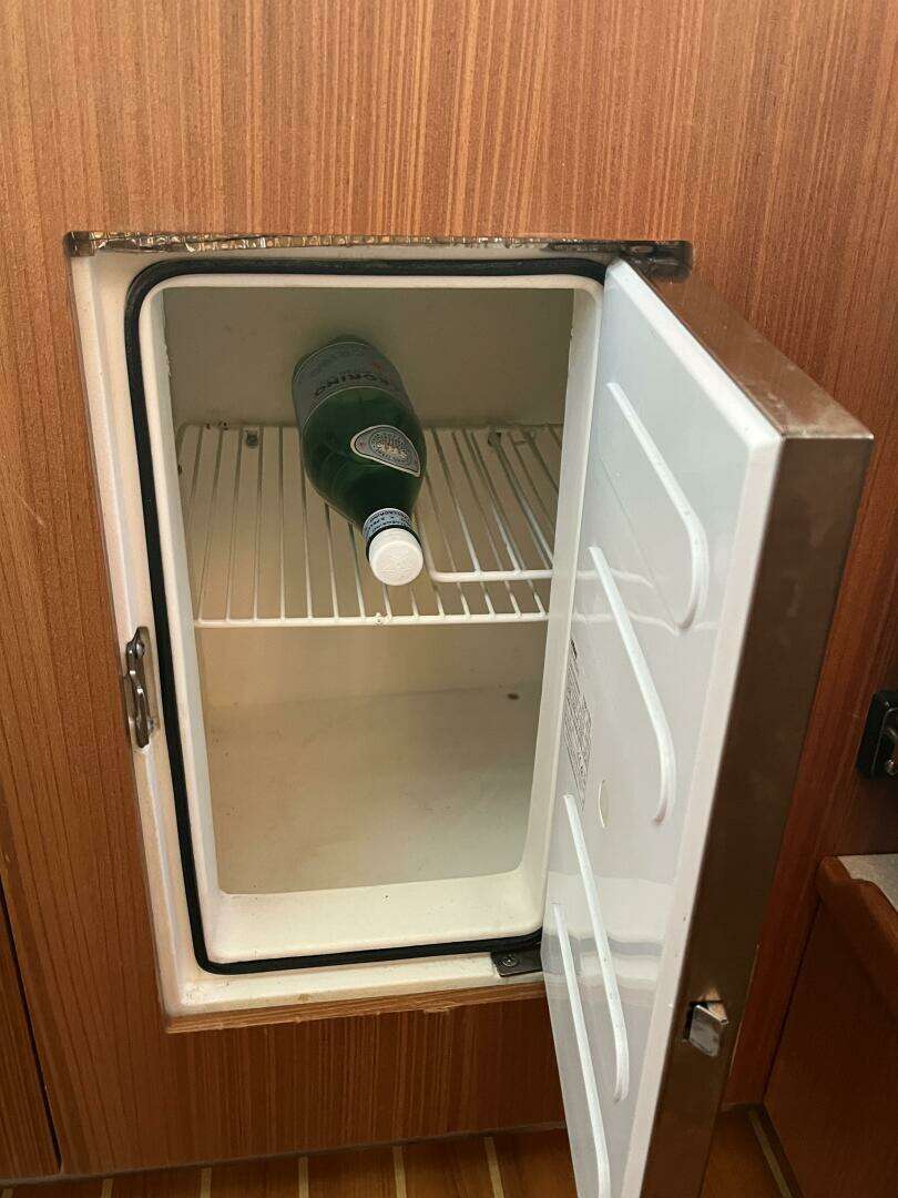 2017 Catalina 355 - Image 29