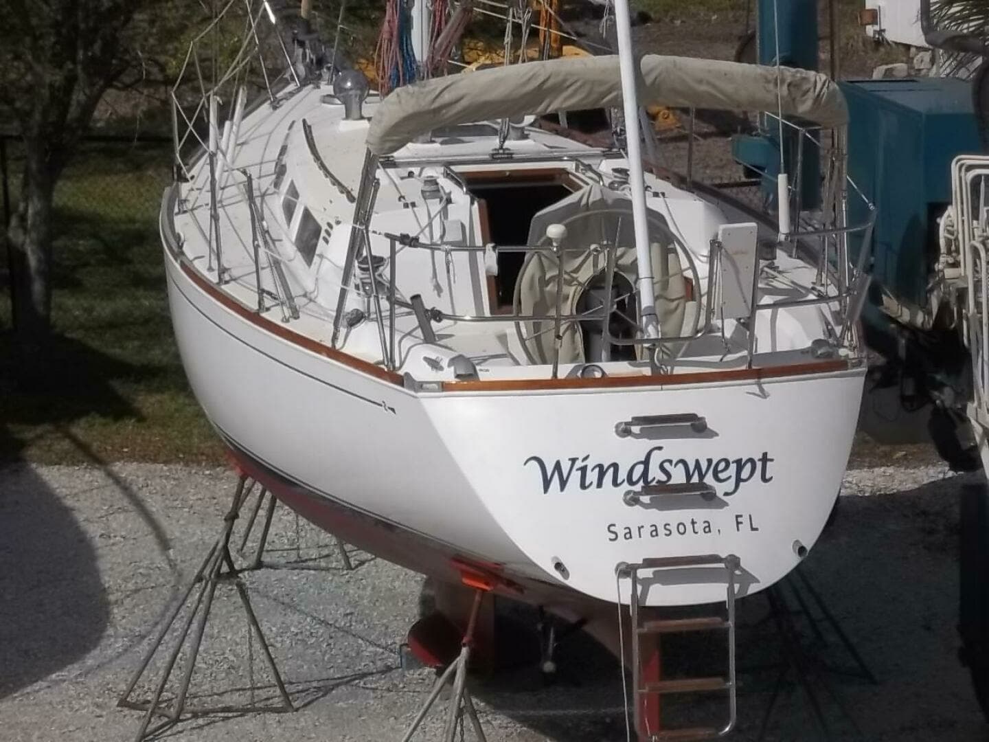 1994 Sabre 34 - Image 6