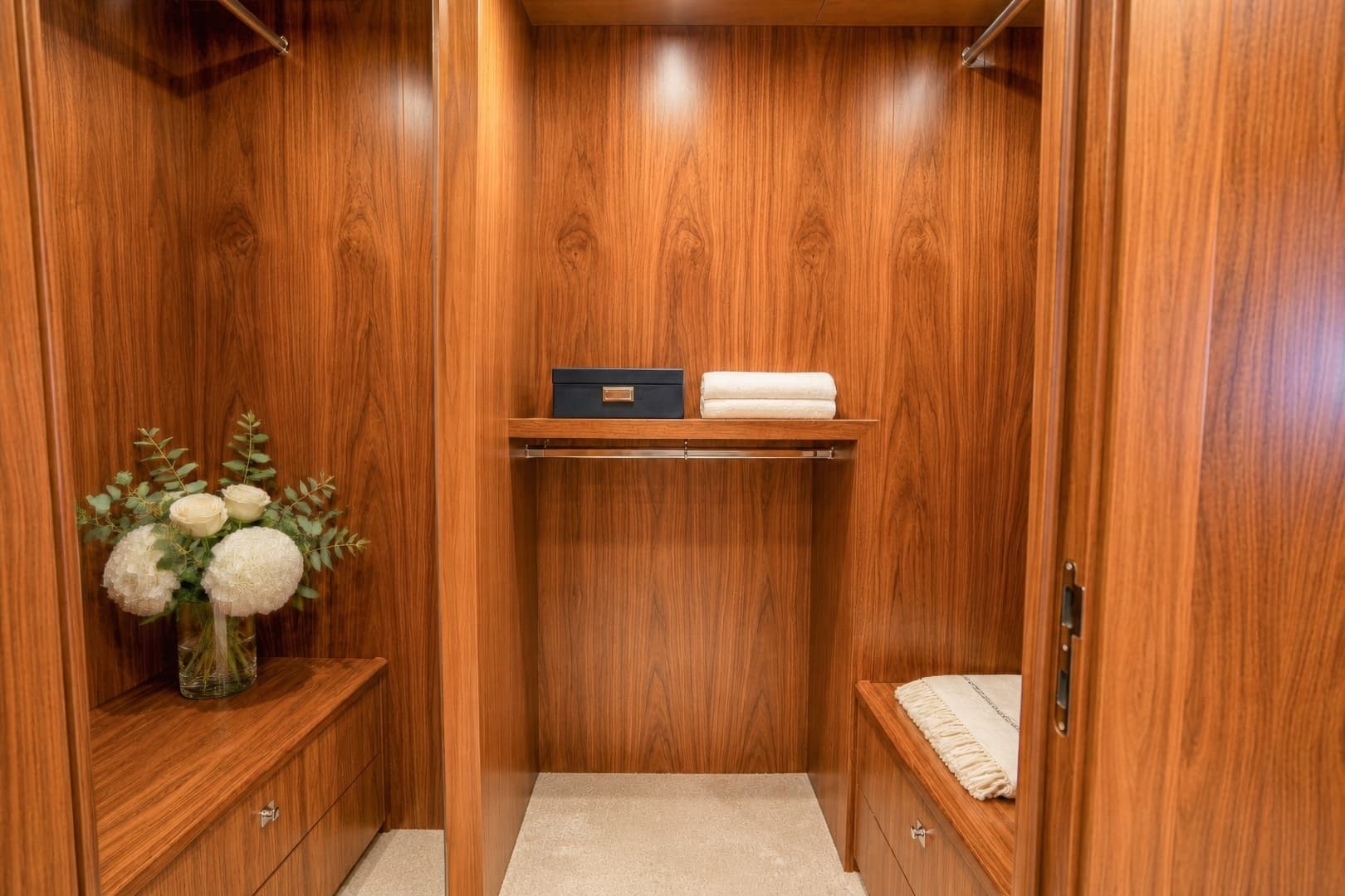 2014 Sunseeker 131 - Image 37