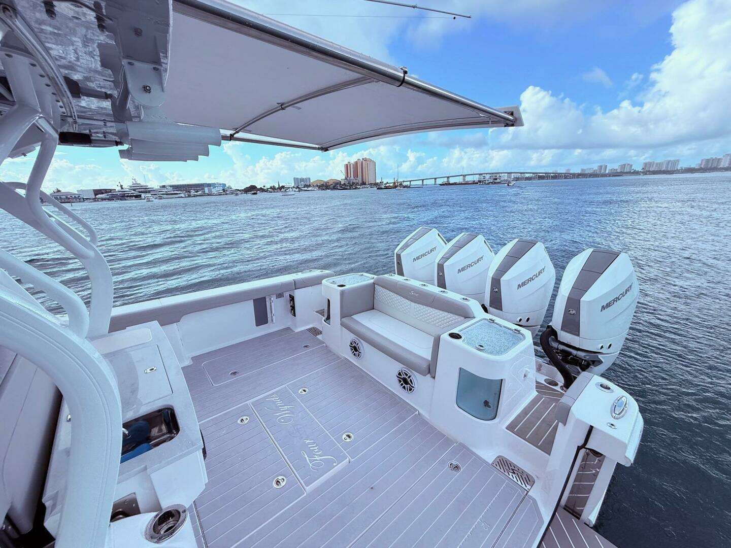 2006 Carver 43 Motor Yacht - Image 140