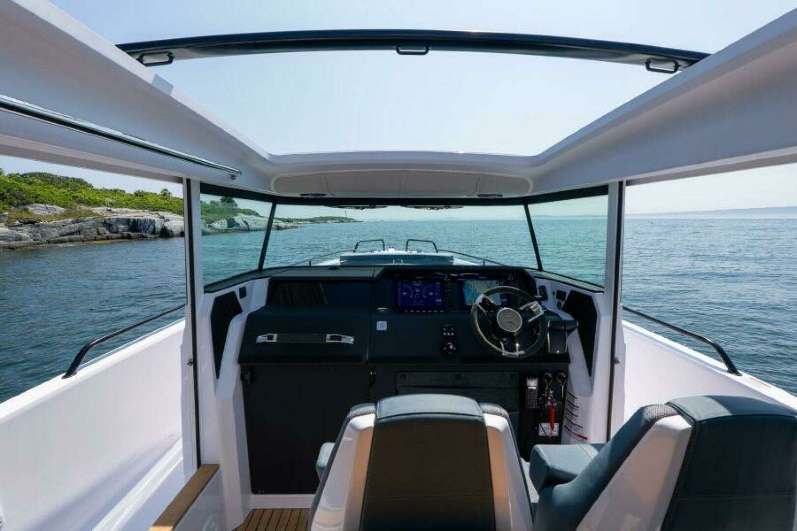 2026 Axopar Axopar 37 XC - Image 48