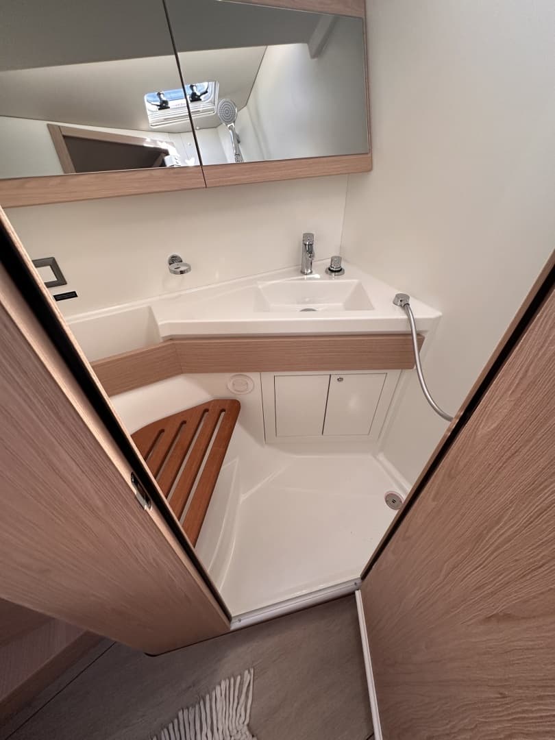 2025 Beneteau 46.1 - Image 11