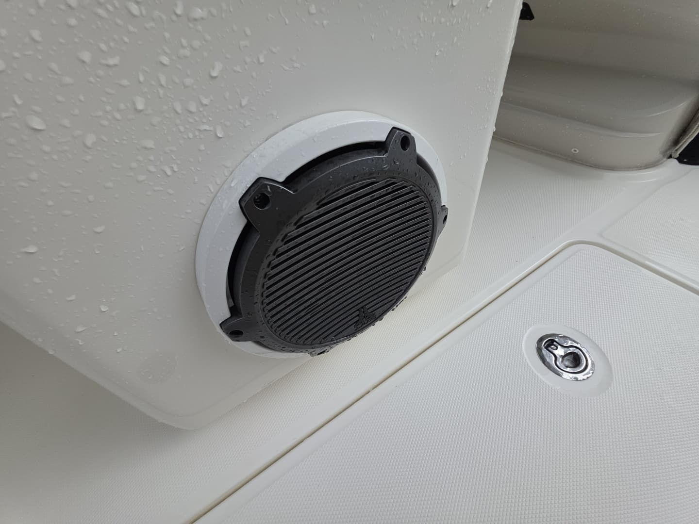 2021 Boston Whaler 420 Outrage - Image 59