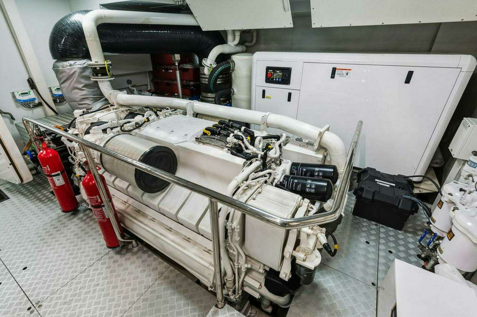 2018 Custom Line CL120 - Image 122