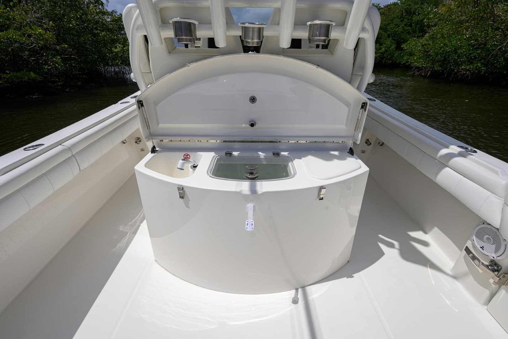 2019 Regulator Center Console - Image 56