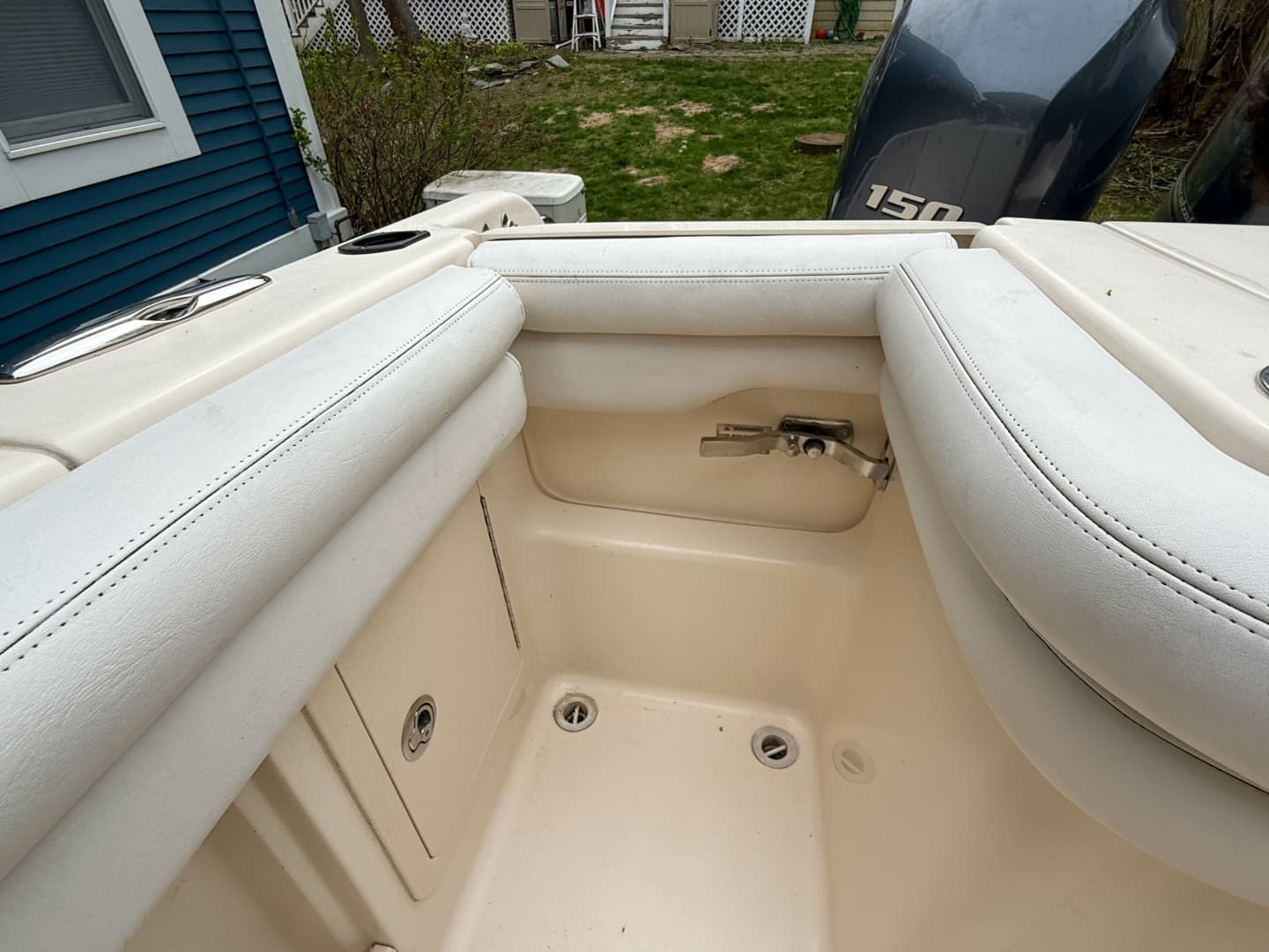 2015 Grady-White Freedom 275 - Image 17