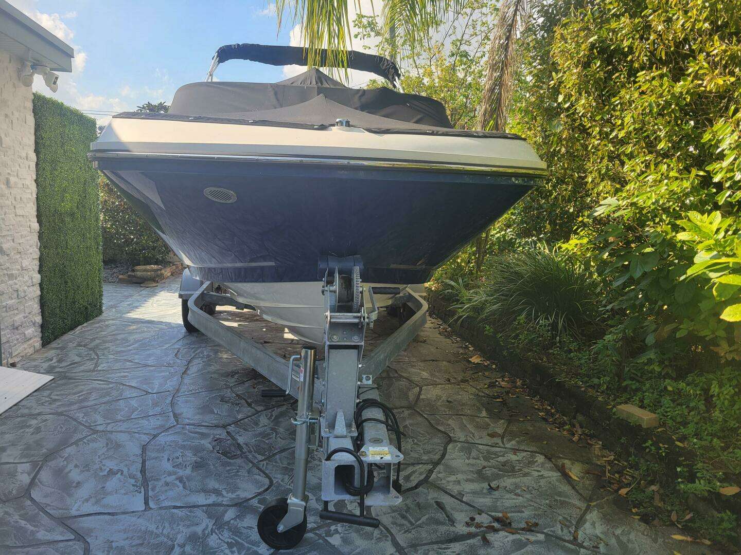 2023 Bayliner VR6 OB - Image 2