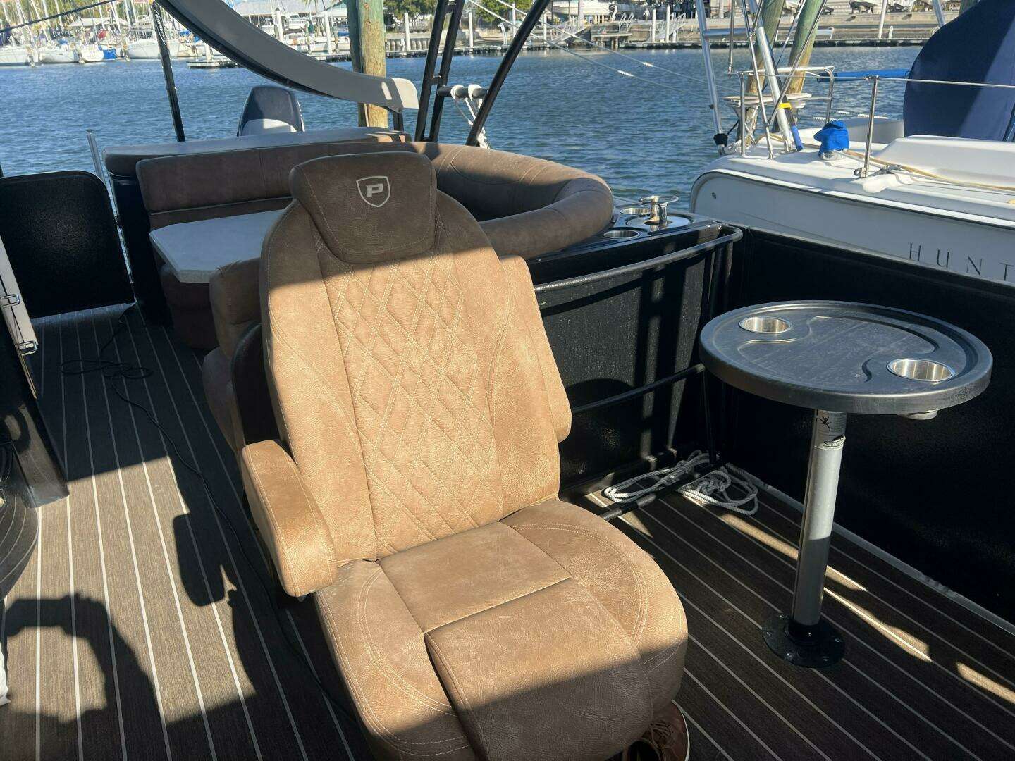 2023 Premier 330 Escalante - Image 21