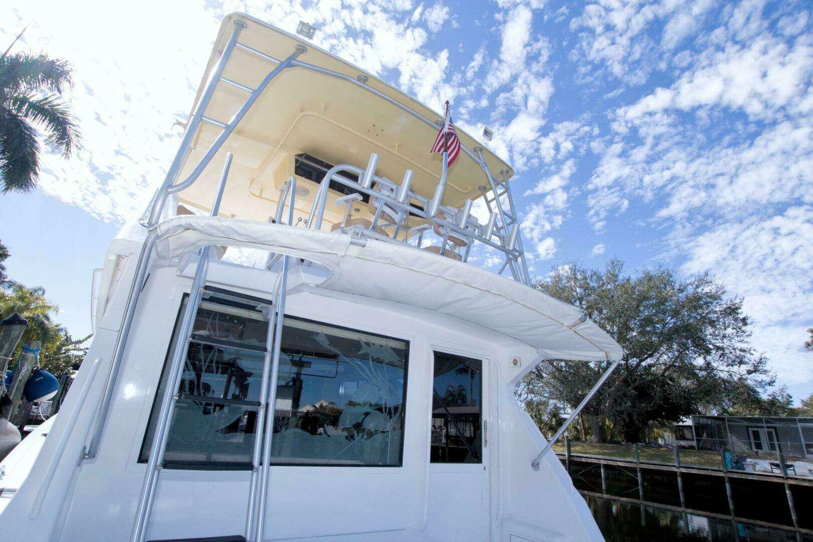 1990 Viking 53 Convertible - Image 29