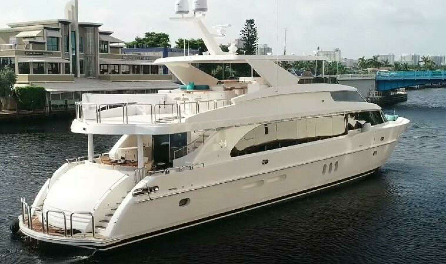2017 Hargrave Raised Pilothouse - Image 36
