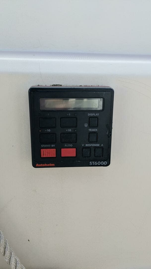 1993 Sabre 38 - Image 22