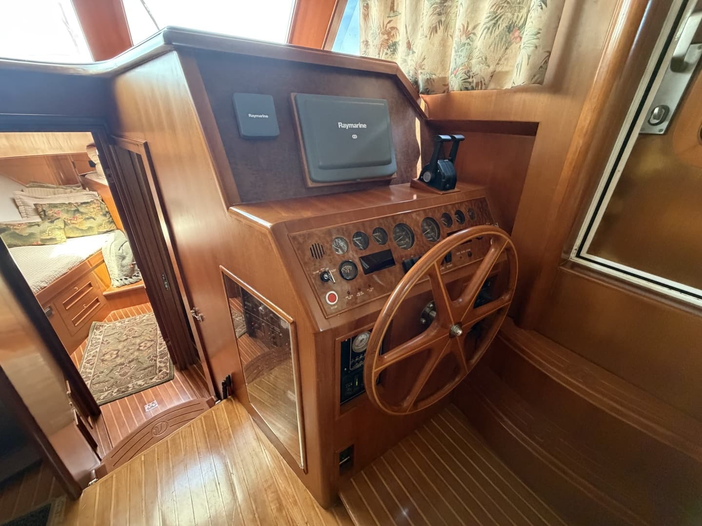 2006 Ocean Alexander 48 Classicco - Image 19
