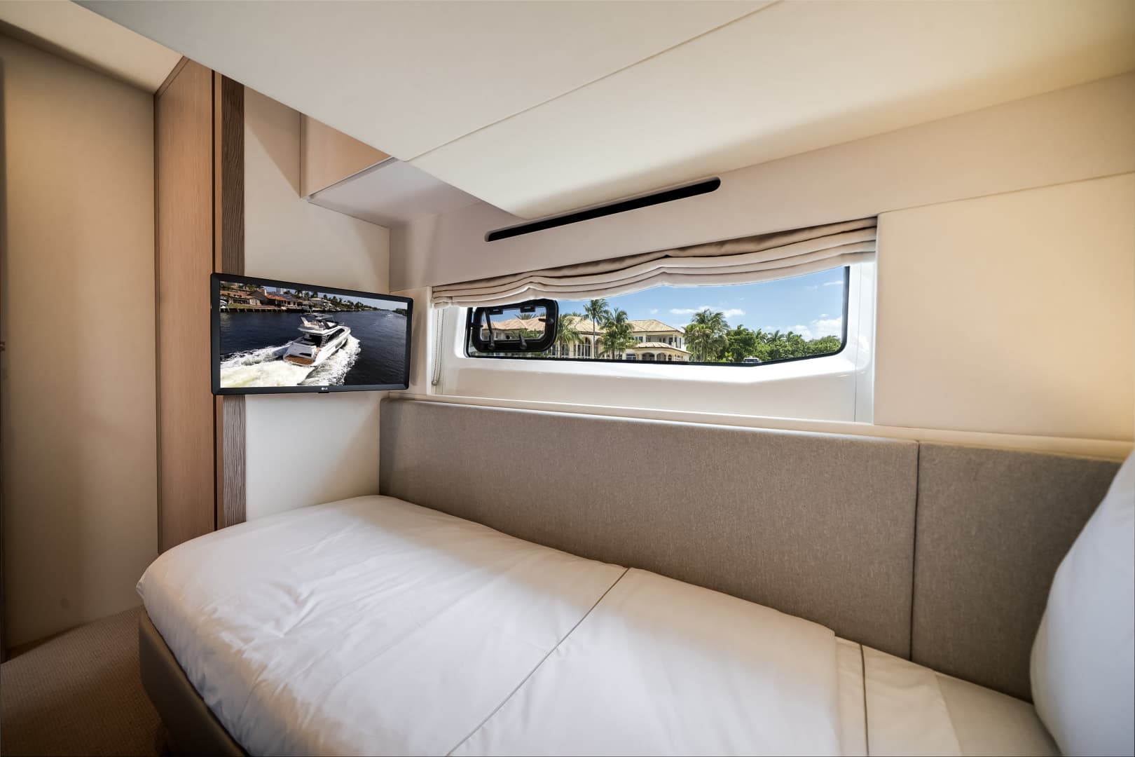 2026 Azimut Fly 53 - Image 43
