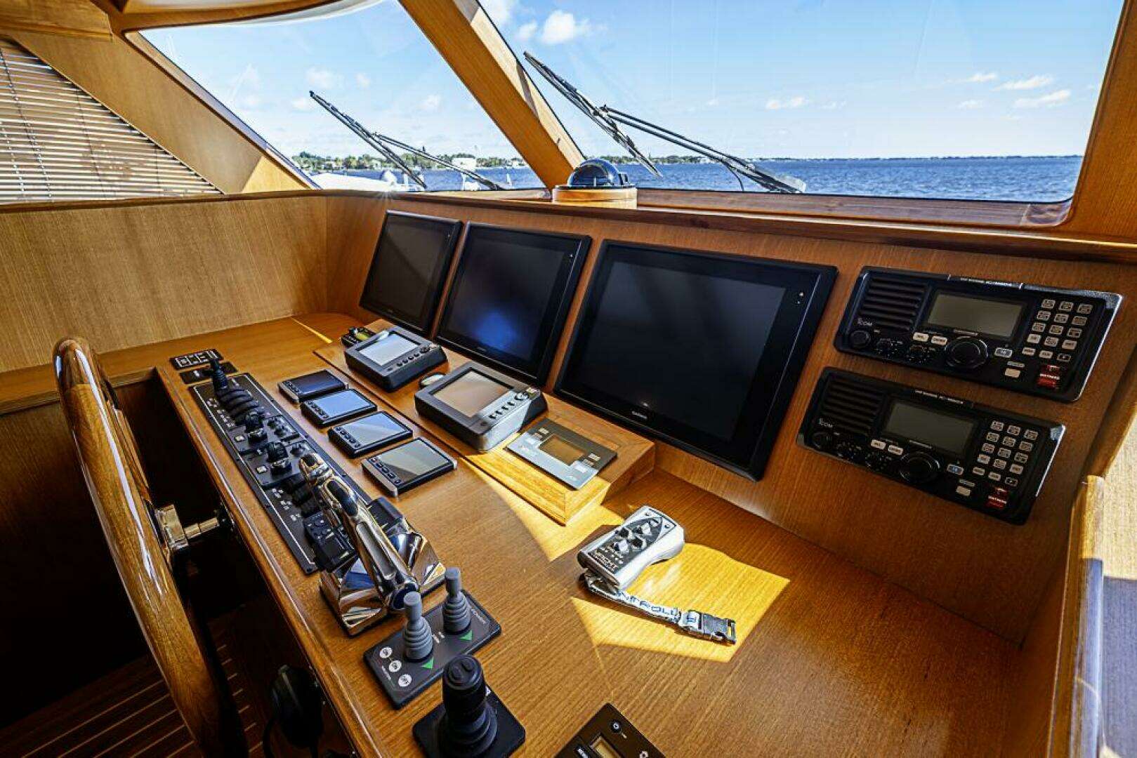 2014 Marlow Explorer 66E - Image 22