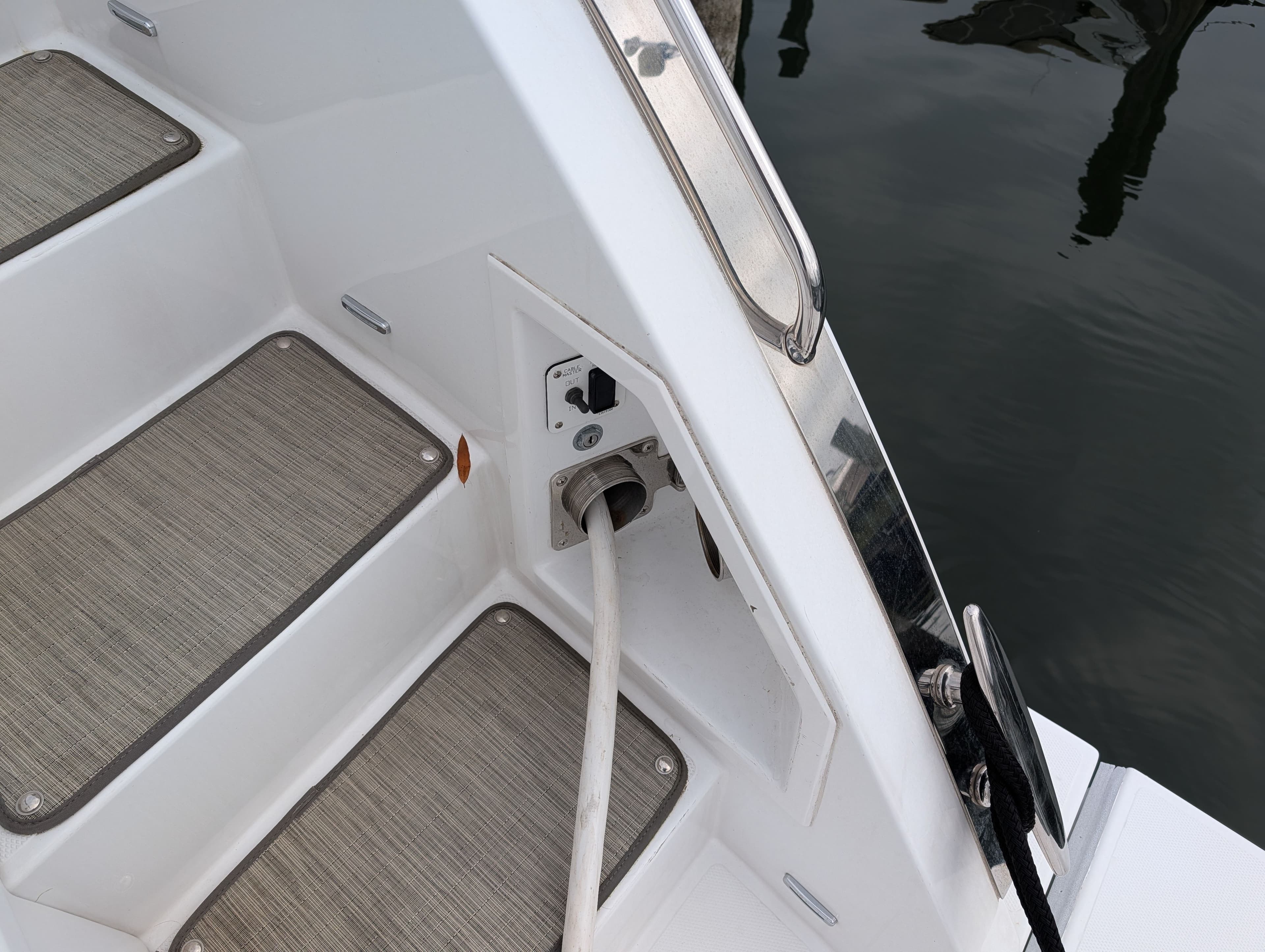 2022 Cruisers Yachts 54 Cantius - 62