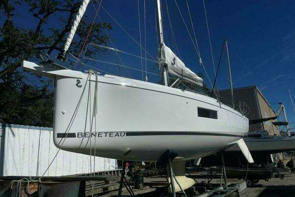 2023 Beneteau Oceanis 30.1 #292