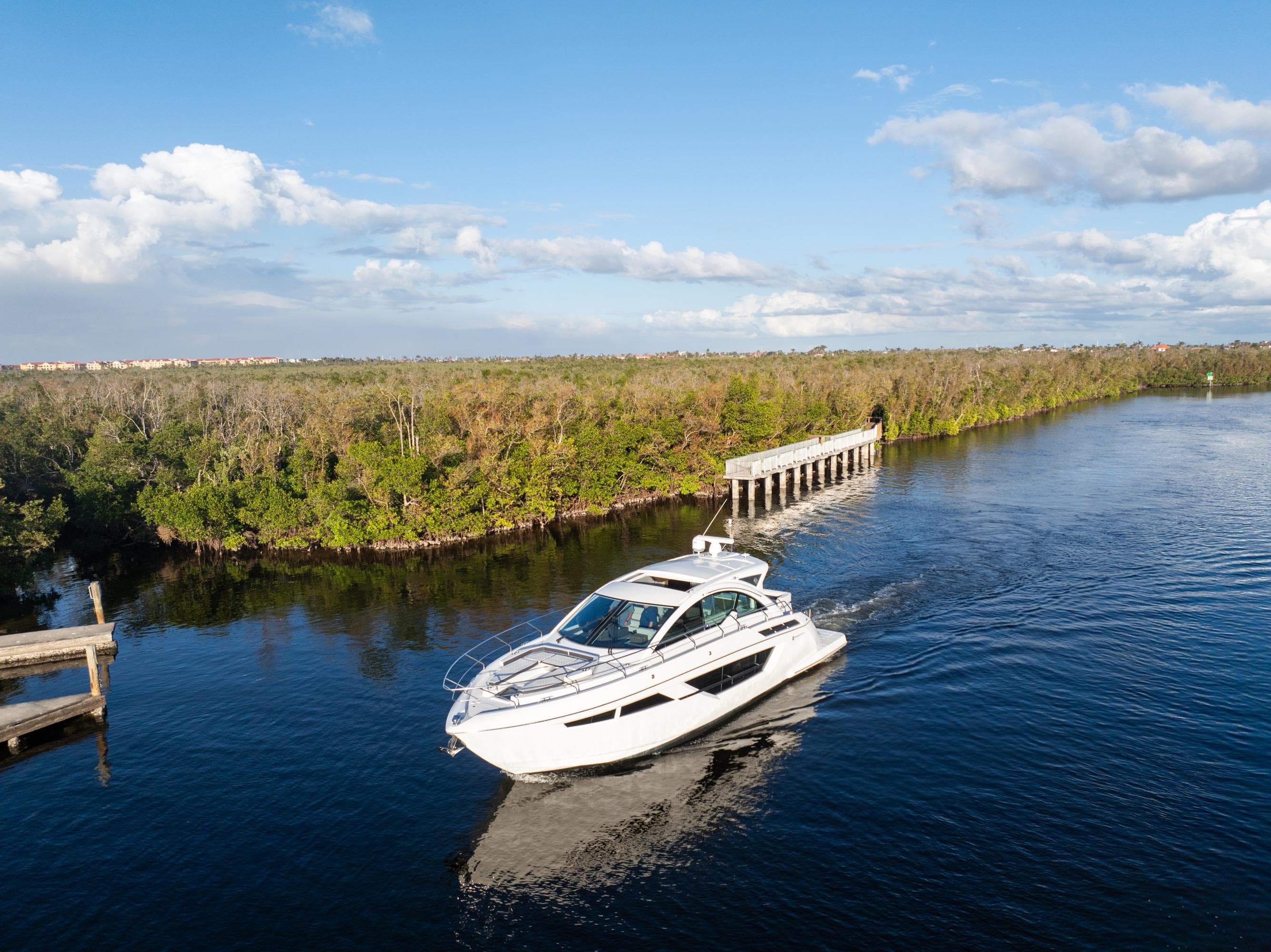 2018 Cruisers Yachts 50 Cantius - 74