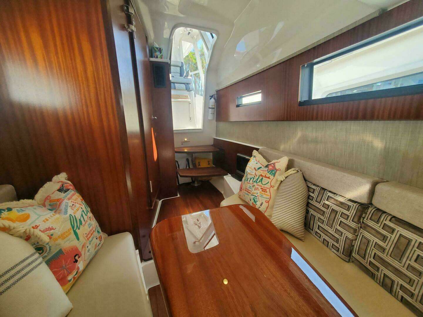 2023 Pursuit S 378 Sport - Image 37
