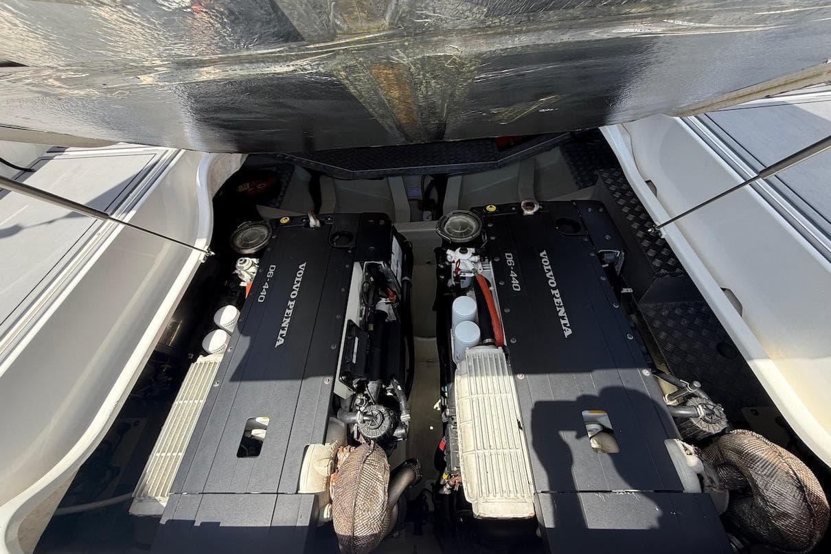 Engine compartment of 2021 Windy SR44 SX with Volvo Penta engines.