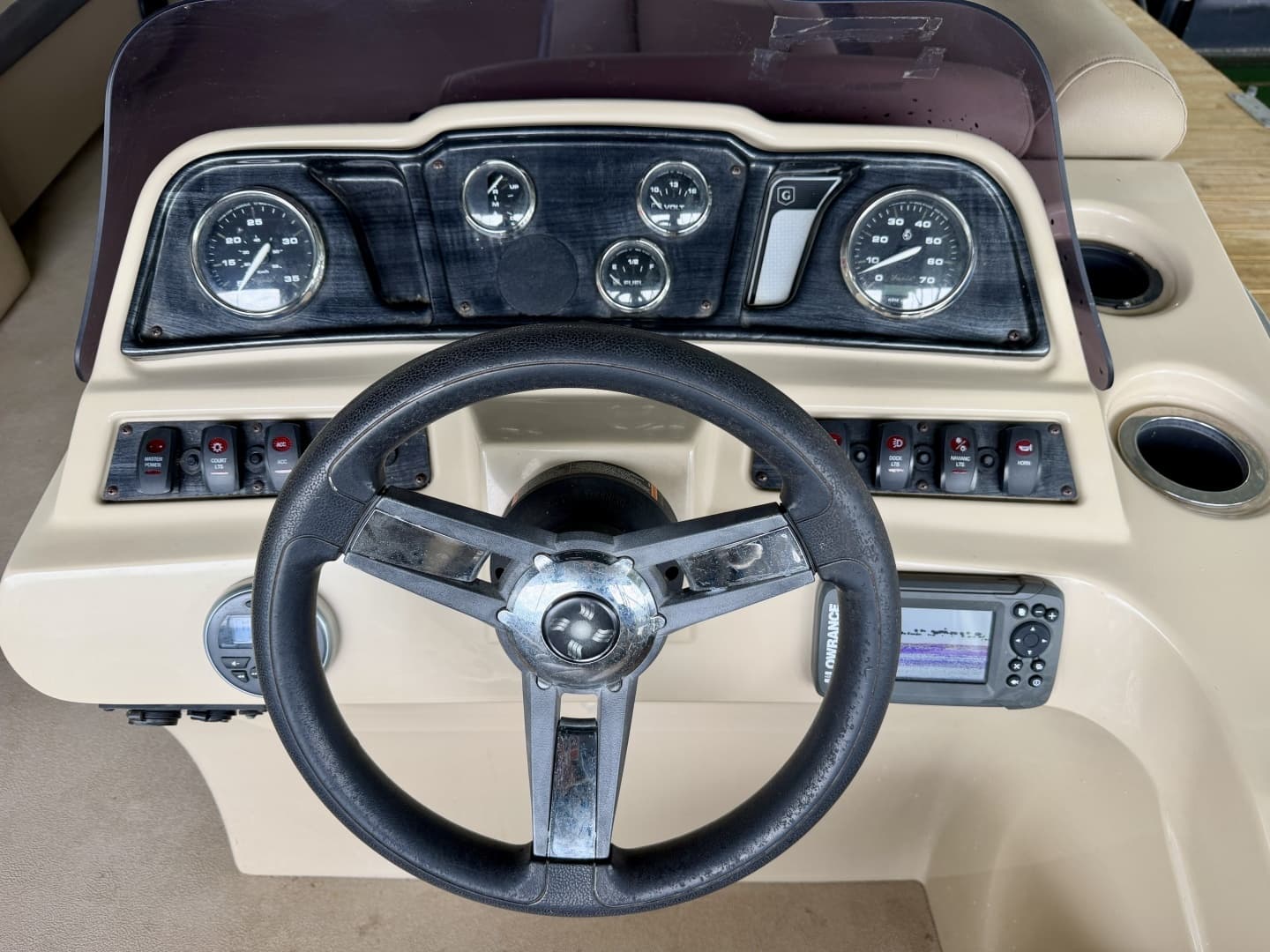 2019 Sweetwater 2386 Cruise Pontoon - Image 37