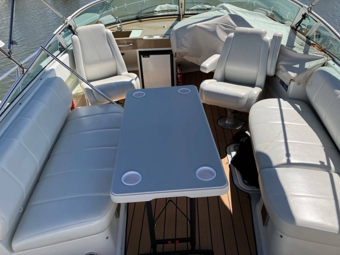 2003 Carver 350 Mariner - Image 4