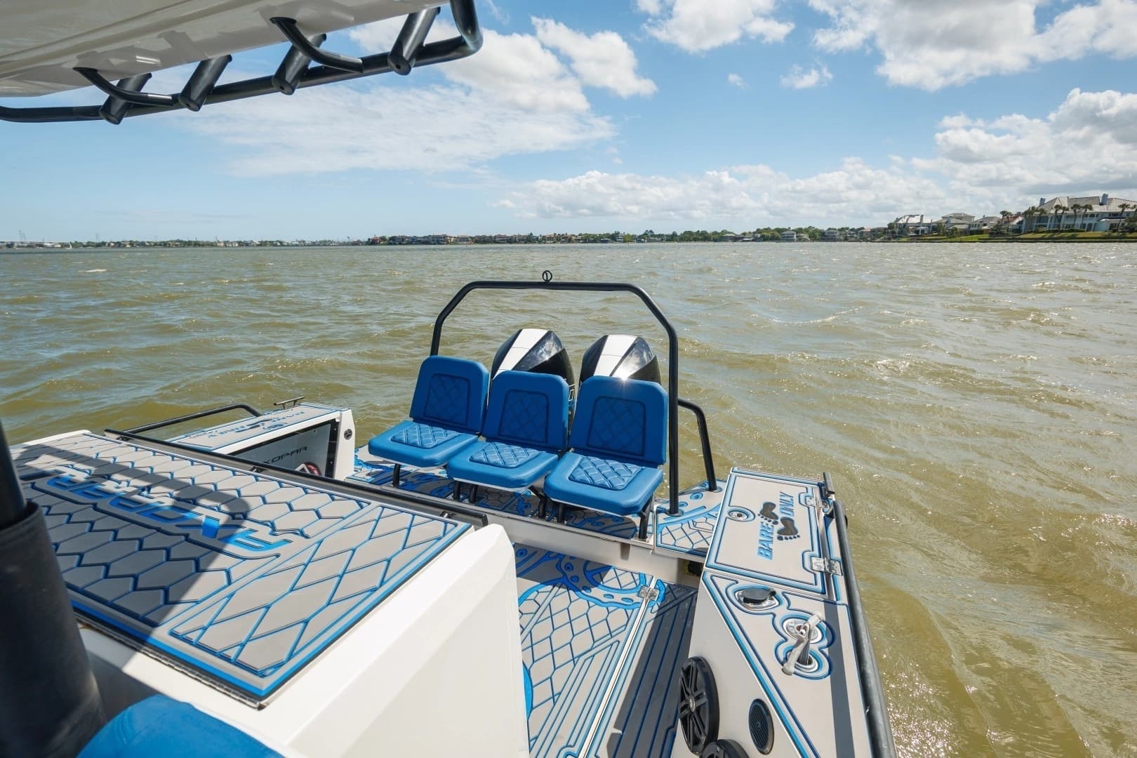 2019 Axopar 37 Sun Top - Image 25