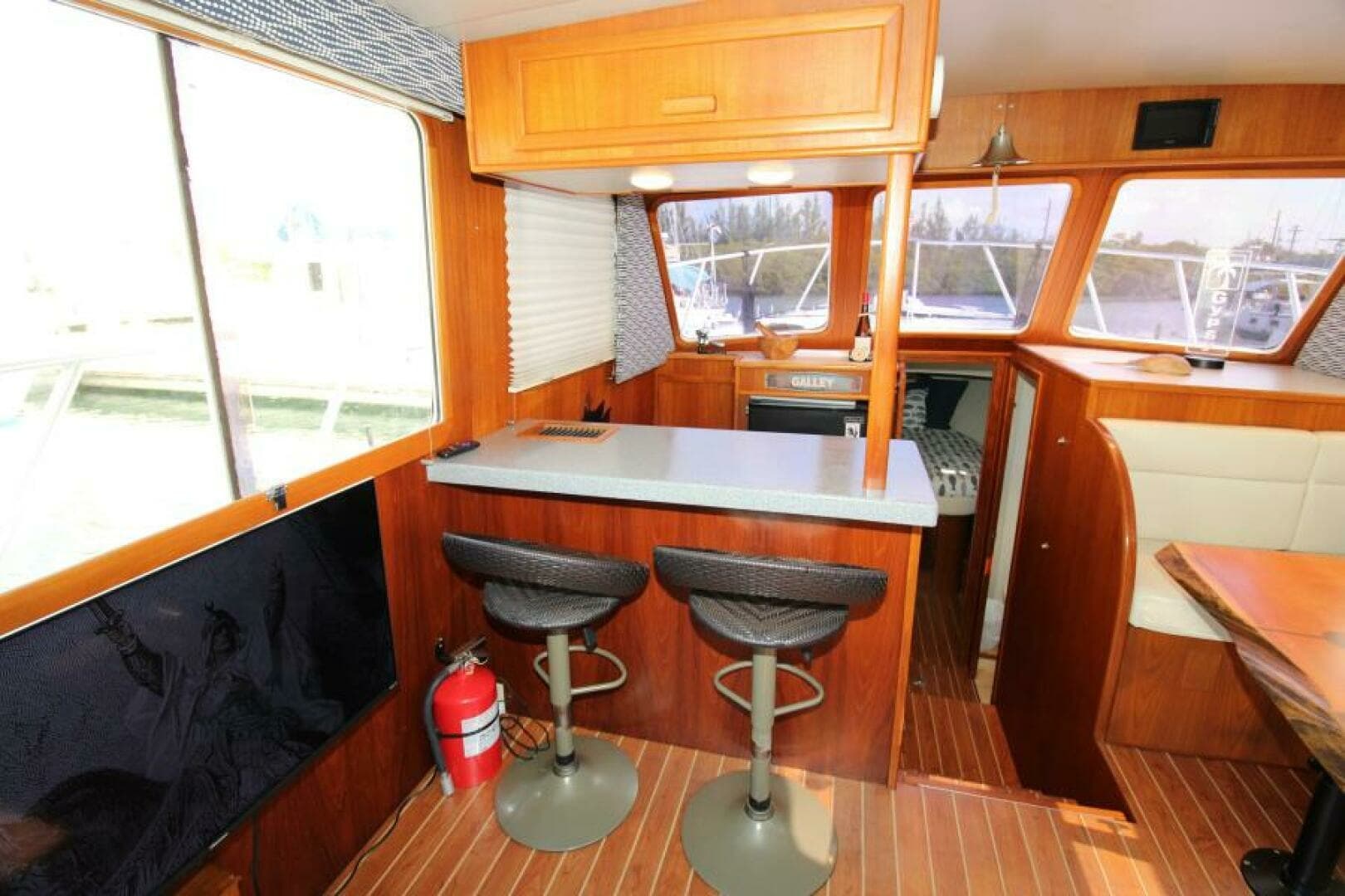 2000 Ricker 42 Classic - Image 29
