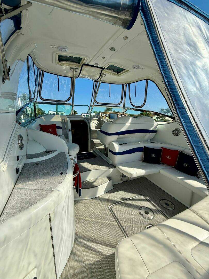 2008 Formula 37 Performance Cruiser - Image 6
