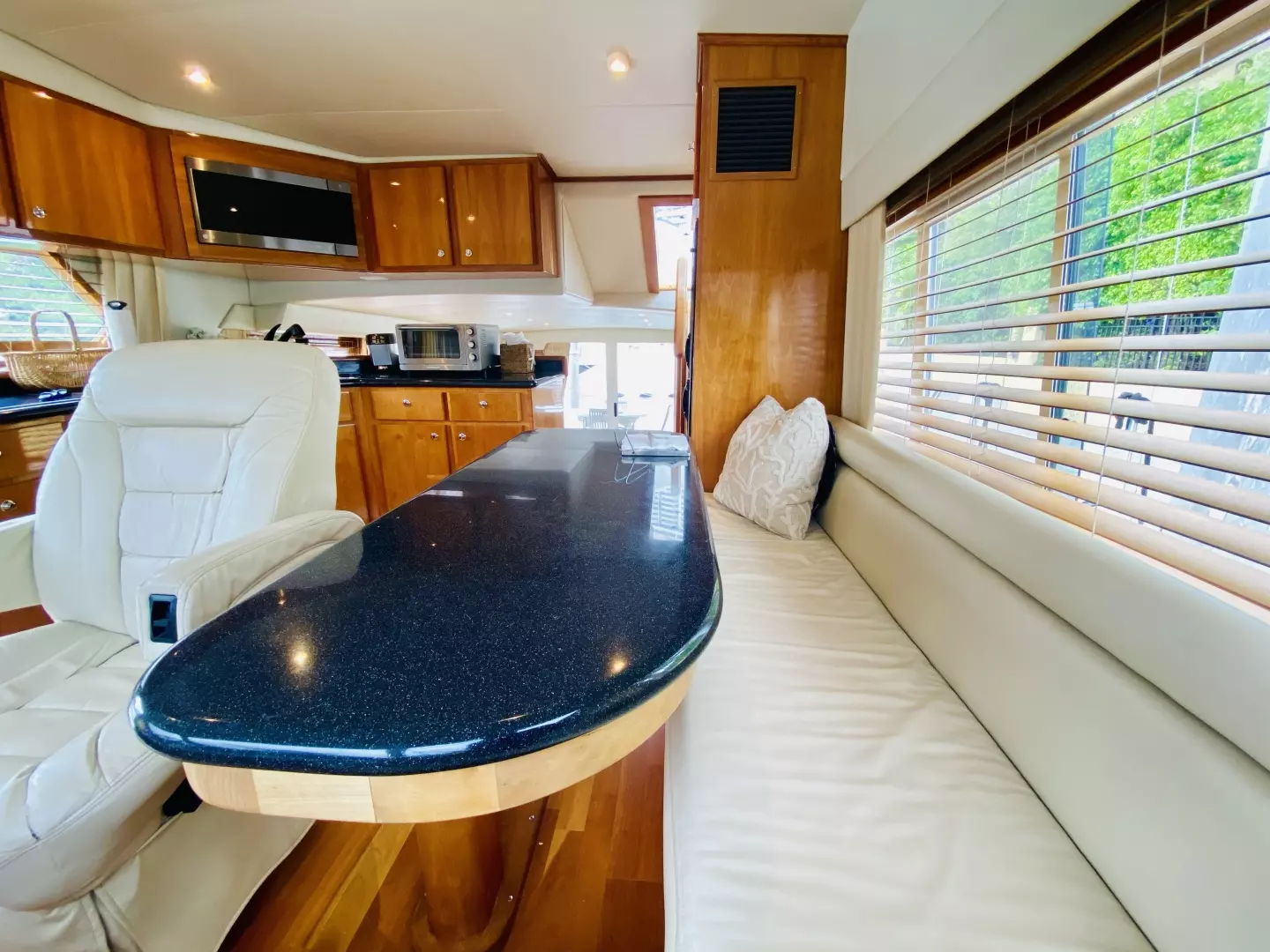 2003 Navigator 5700 Rival - Image 47