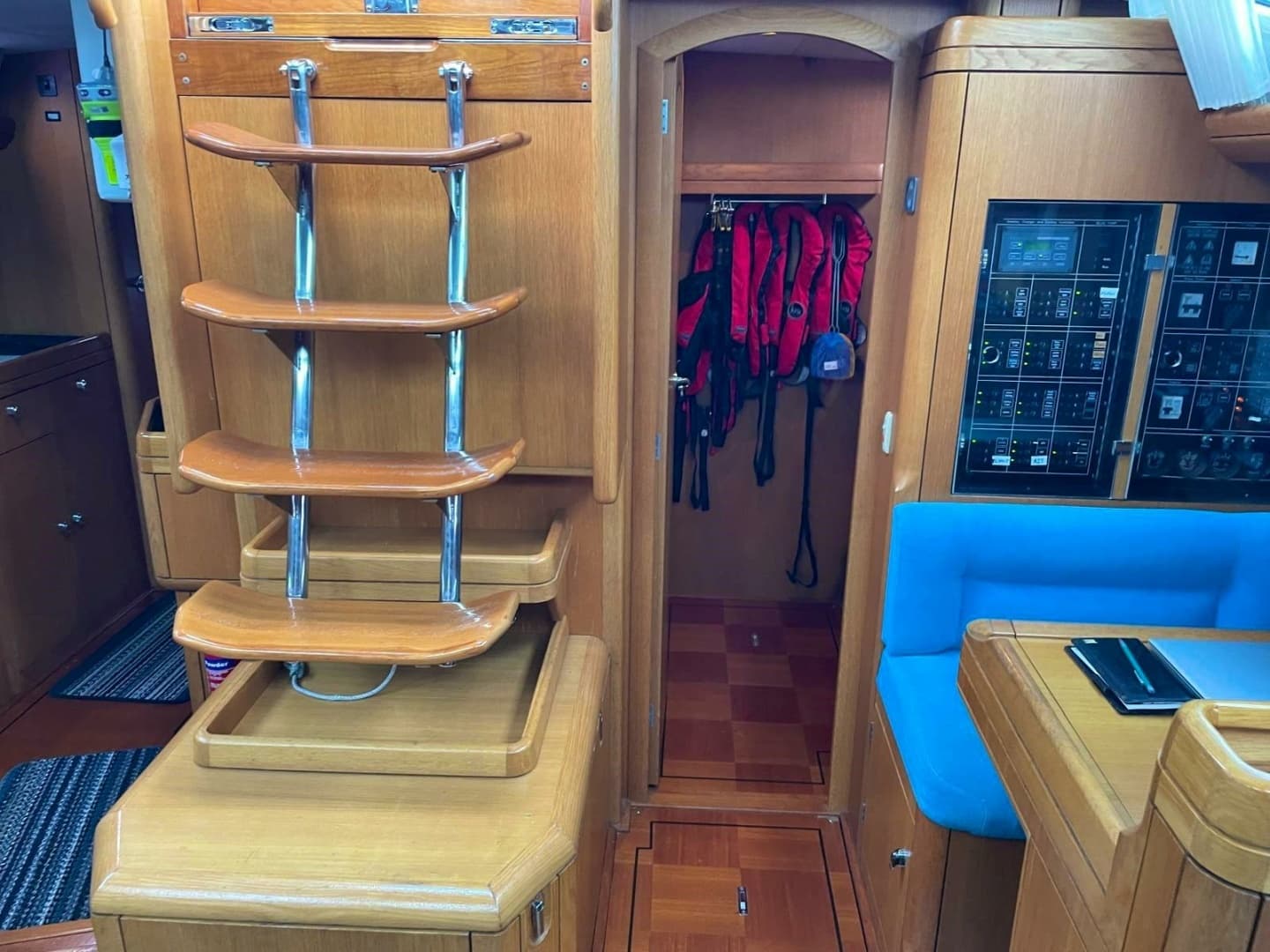 2003 Oyster Yachts — - Image 10