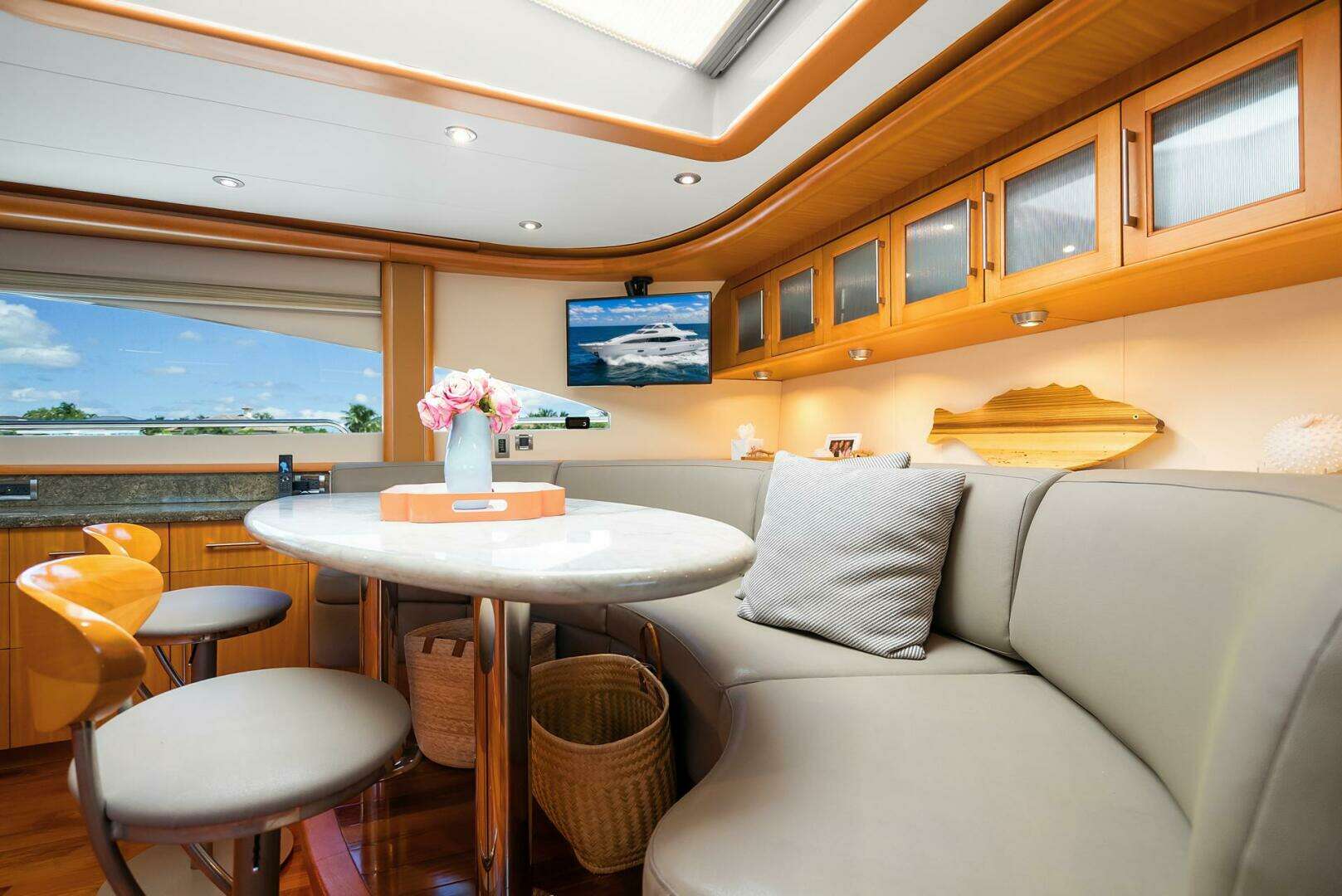 2008 Lazzara Yachts 116 - Image 21