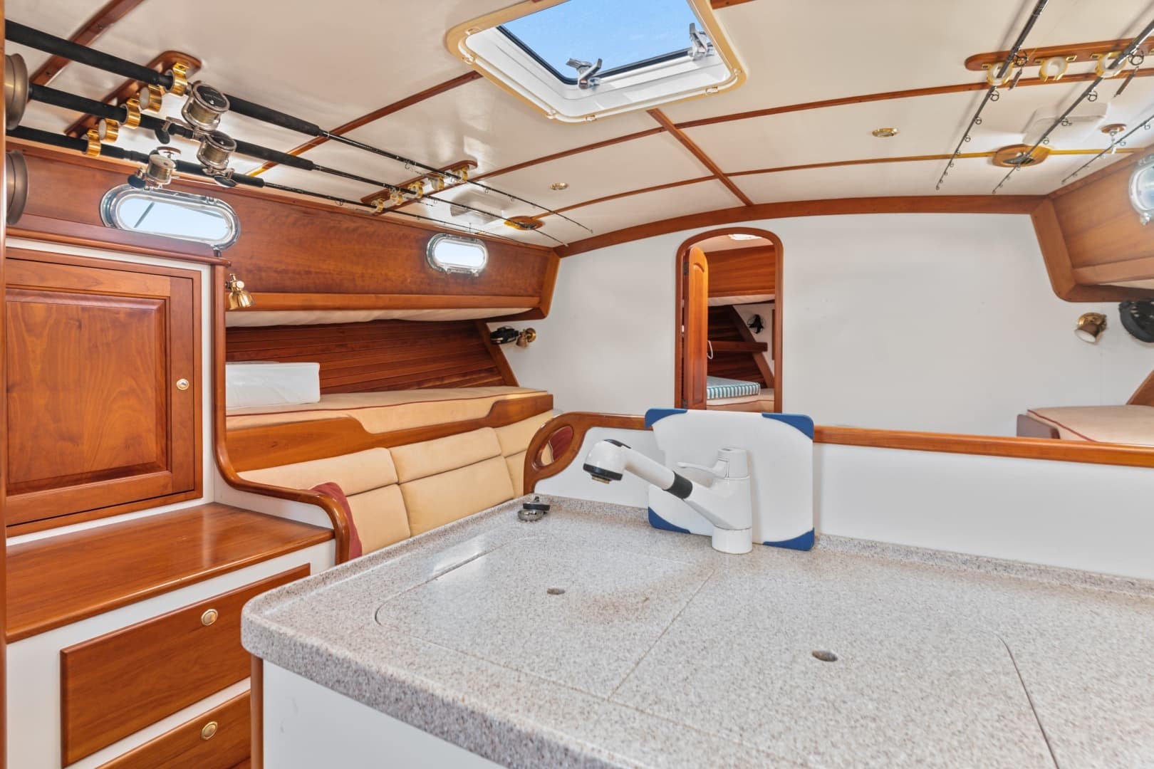 1999 Able — - Image 22
