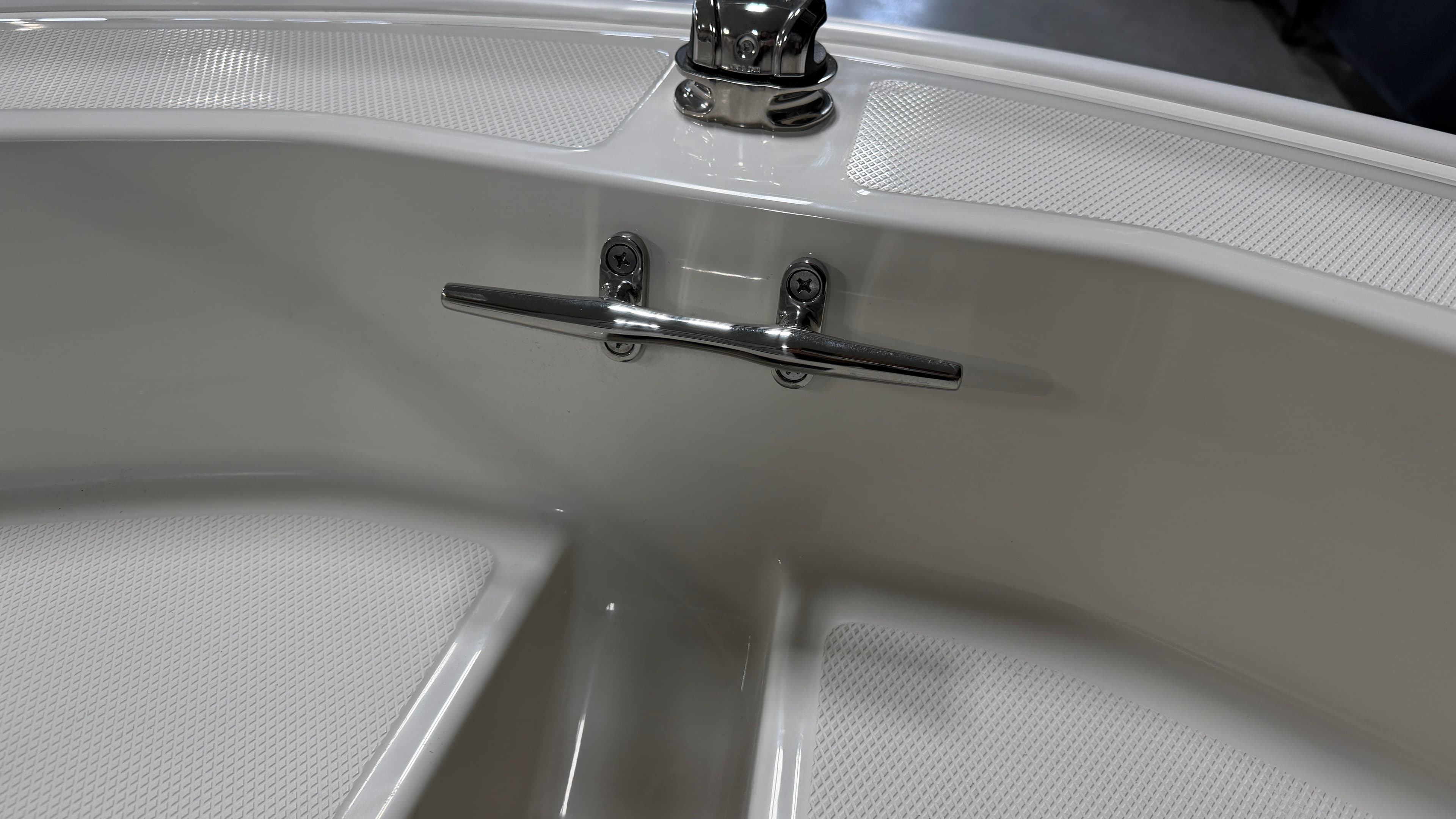 2026 Boston Whaler 130 Super Sport - 35