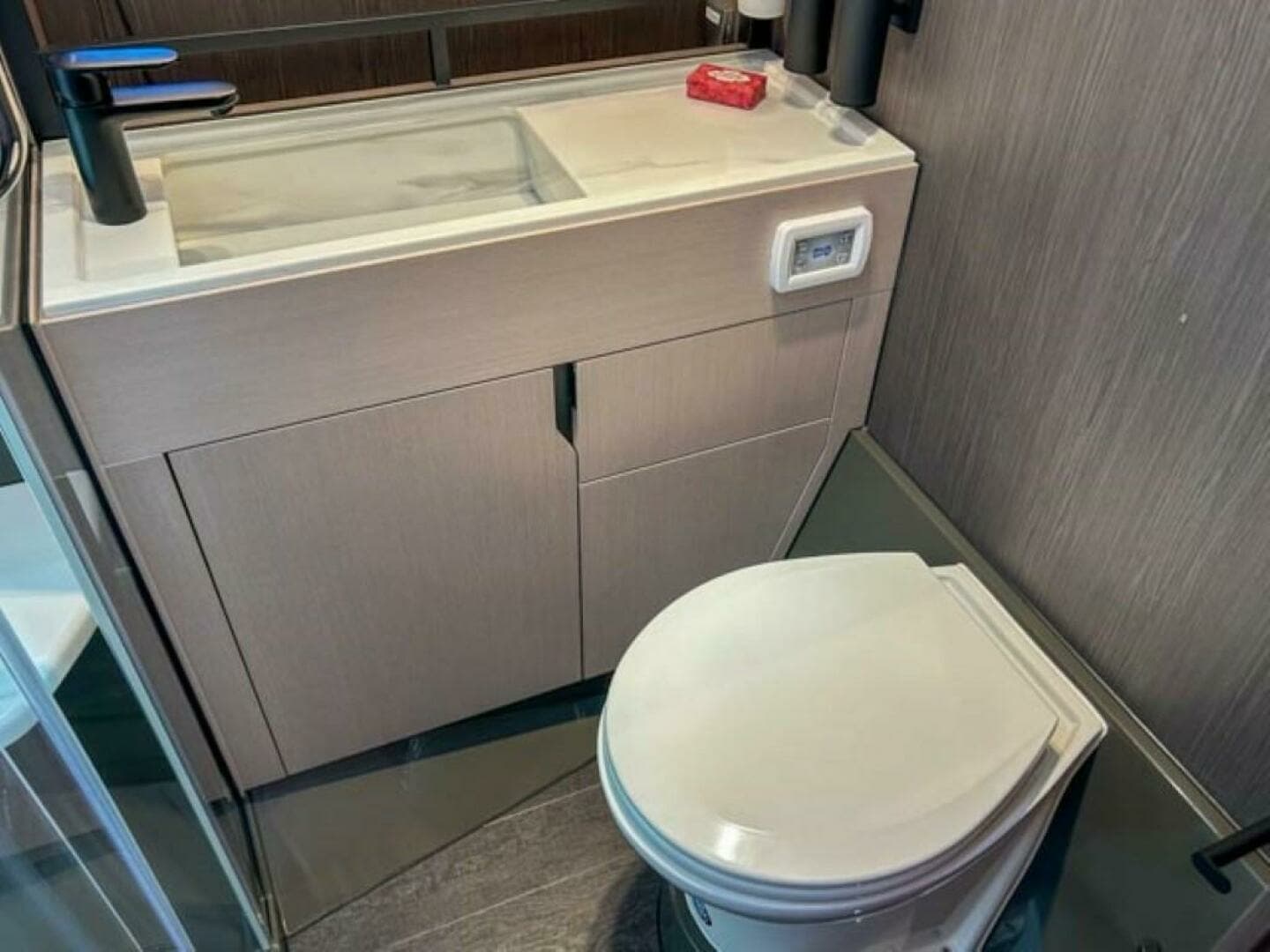 2023 Windy 40 Camira SX - Image 15