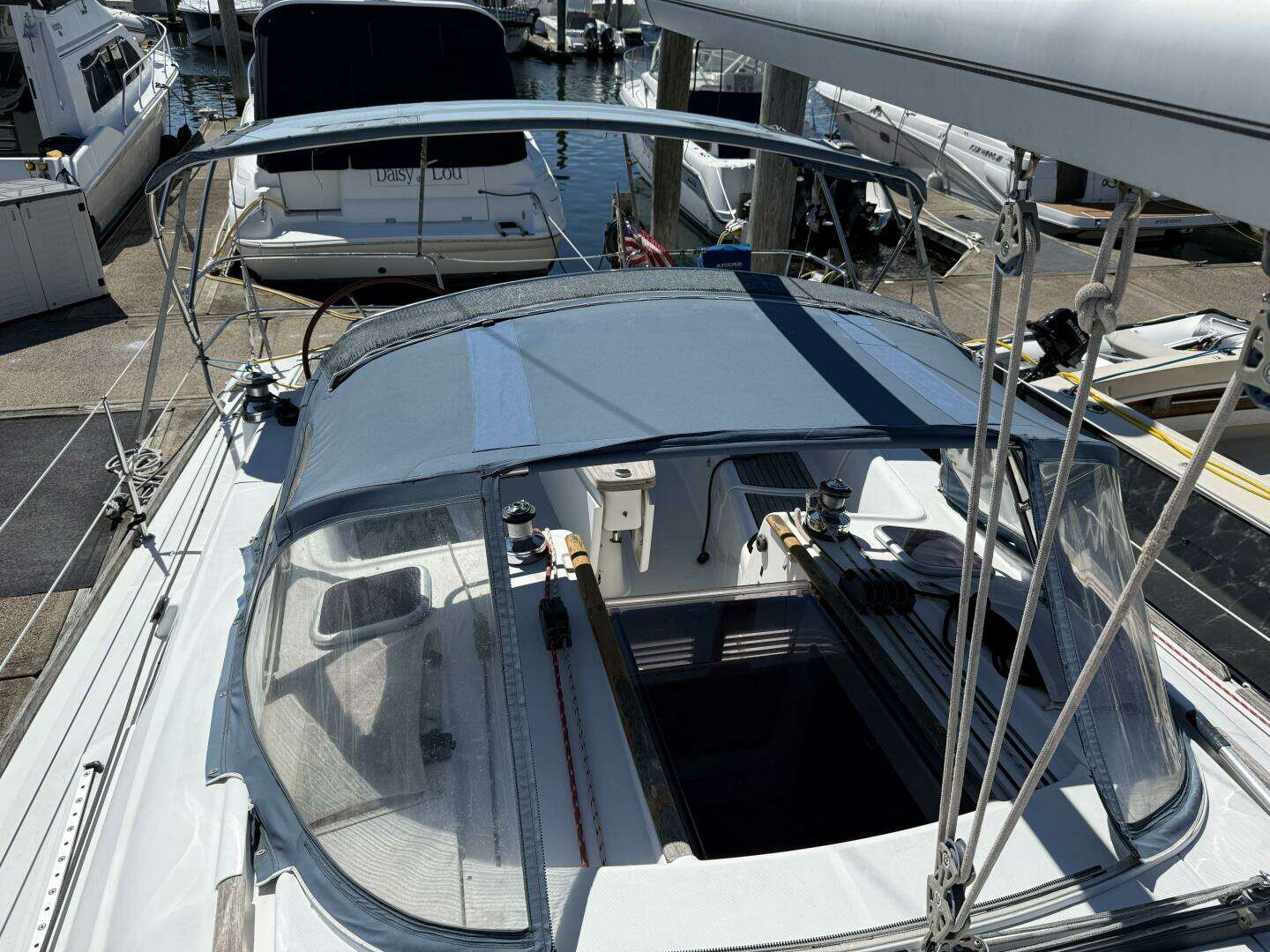 2010 Beneteau Oceanis 43 - Image 7