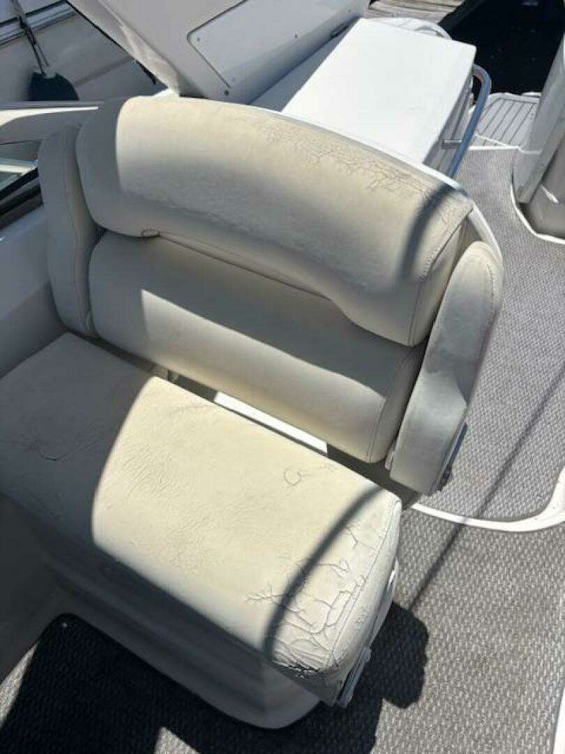 2007 Monterey 350 Sport Yacht - Image 20