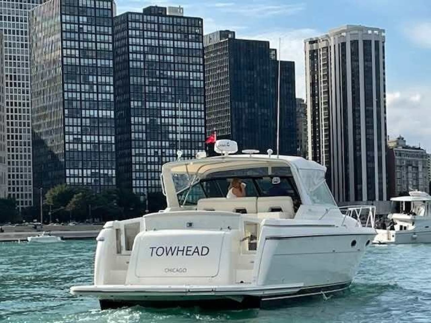 1995 Tiara Yachts 3500 EXPRESS - Image 12
