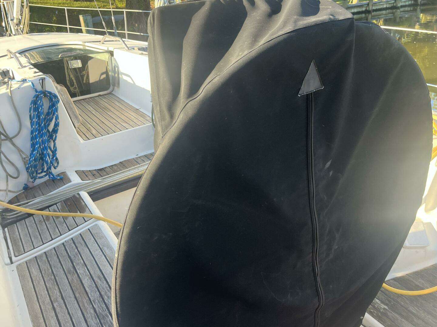 1990 Beneteau — - Image 15