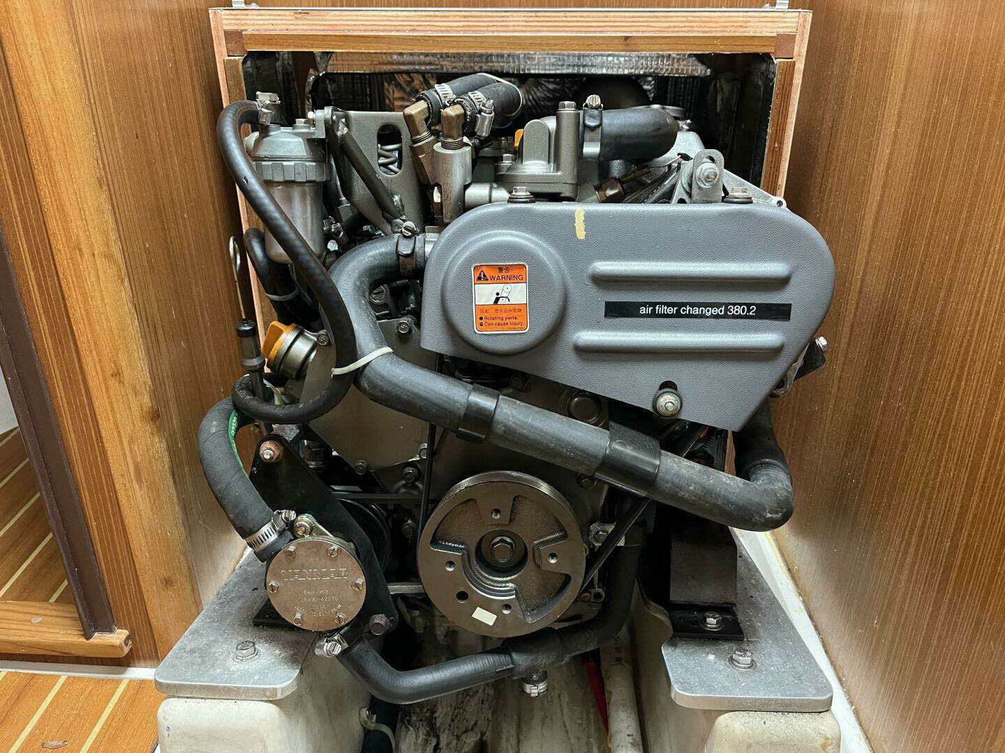 2017 Catalina 355 - Image 40