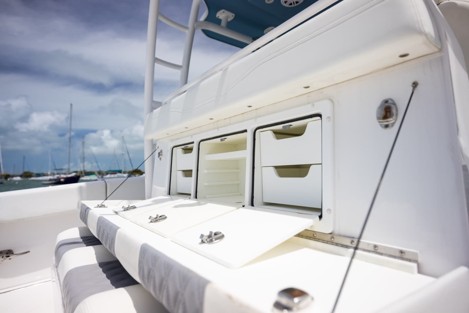 2023 Invincible 37 Catamaran - Image 34