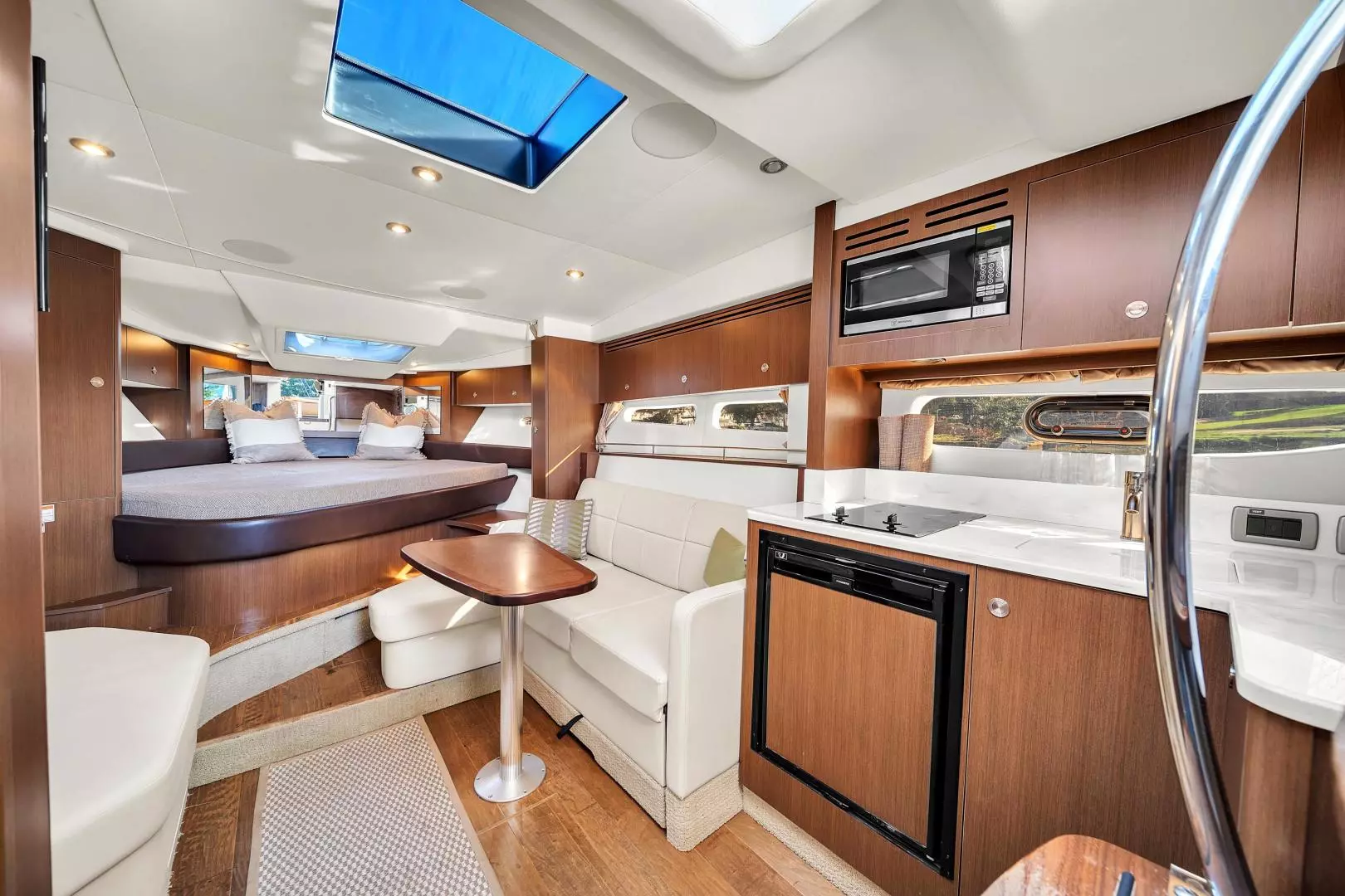 2019 Sea Ray Sundancer Coupe - Image 25