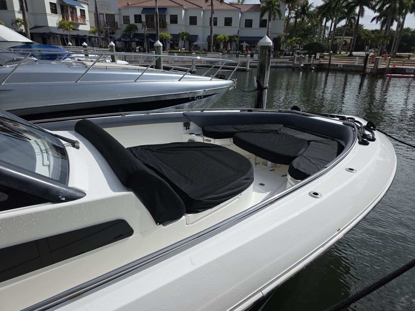 2021 Boston Whaler 420 Outrage - Image 99