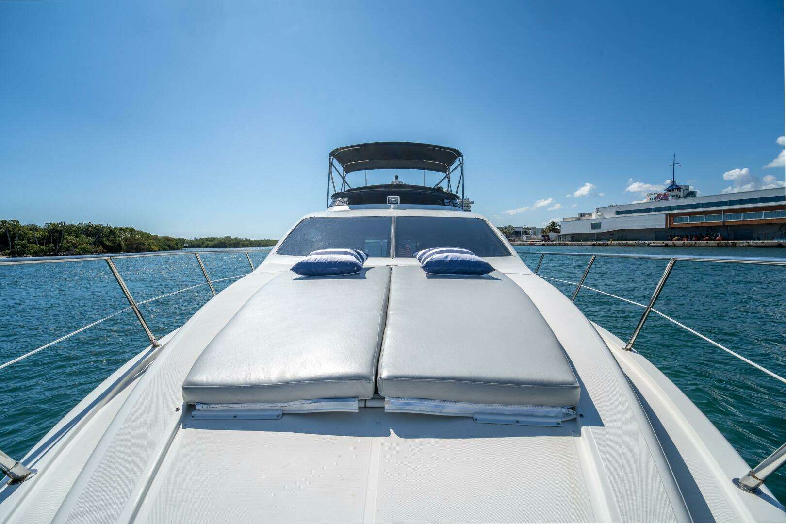 2001 Azimut 46 - Image 35
