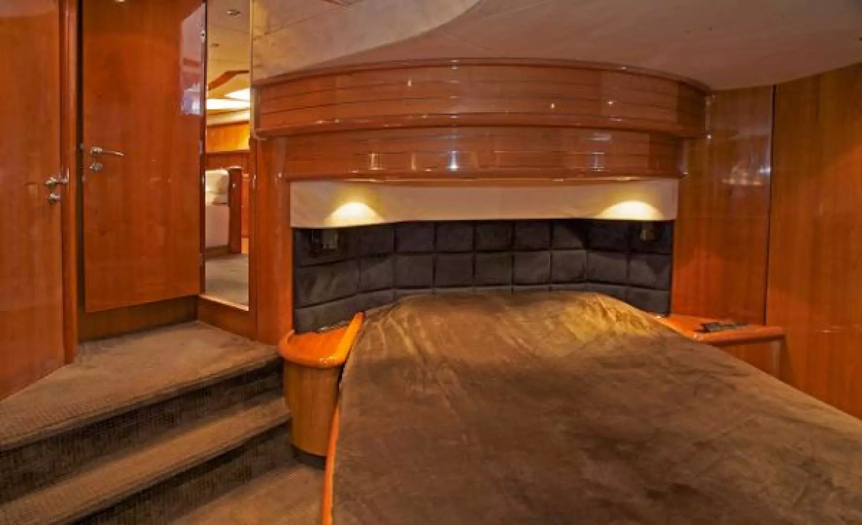 1999 Sunseeker Predator - Image 16