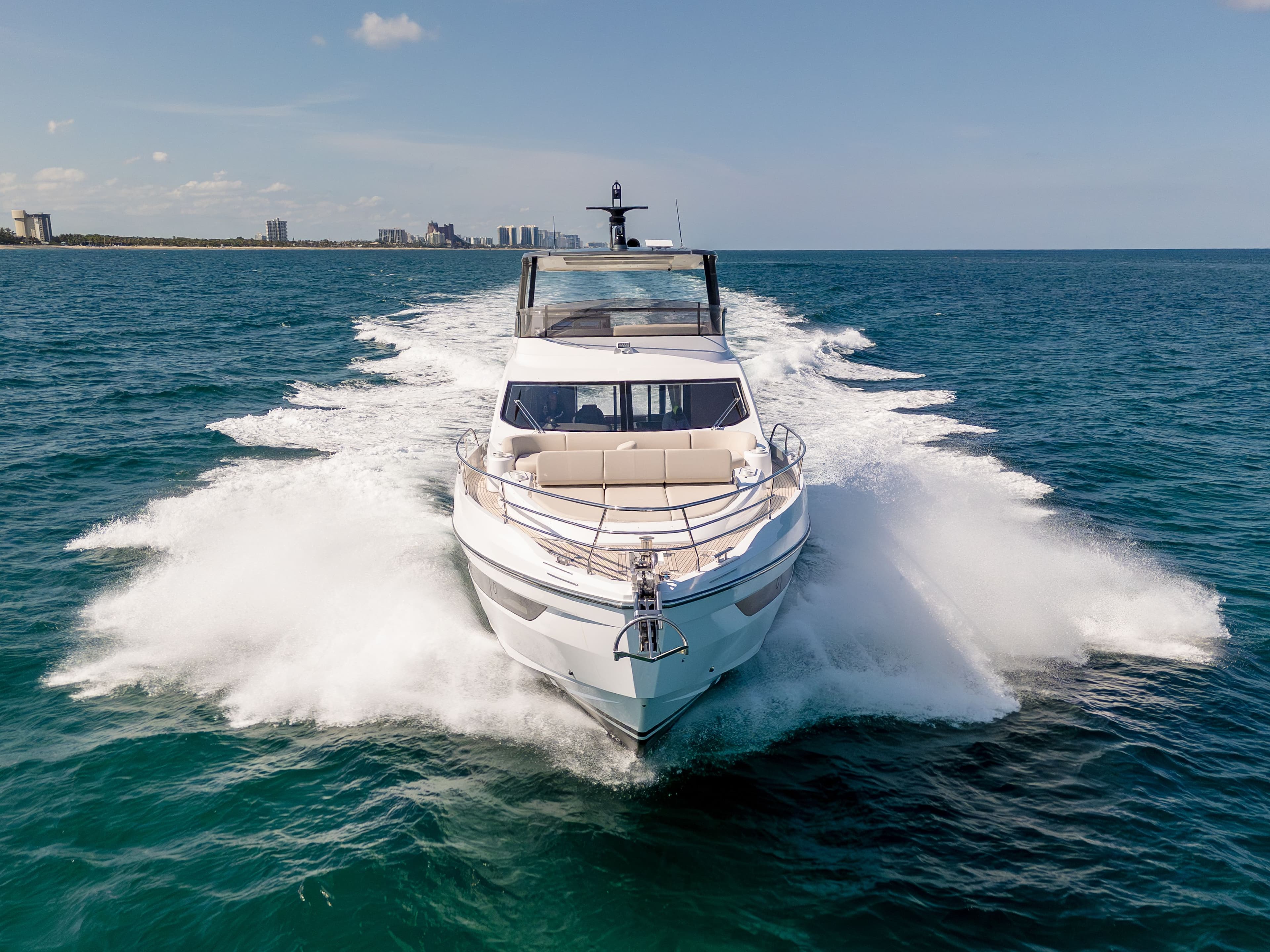 2026 Azimut Fly 72 - 3