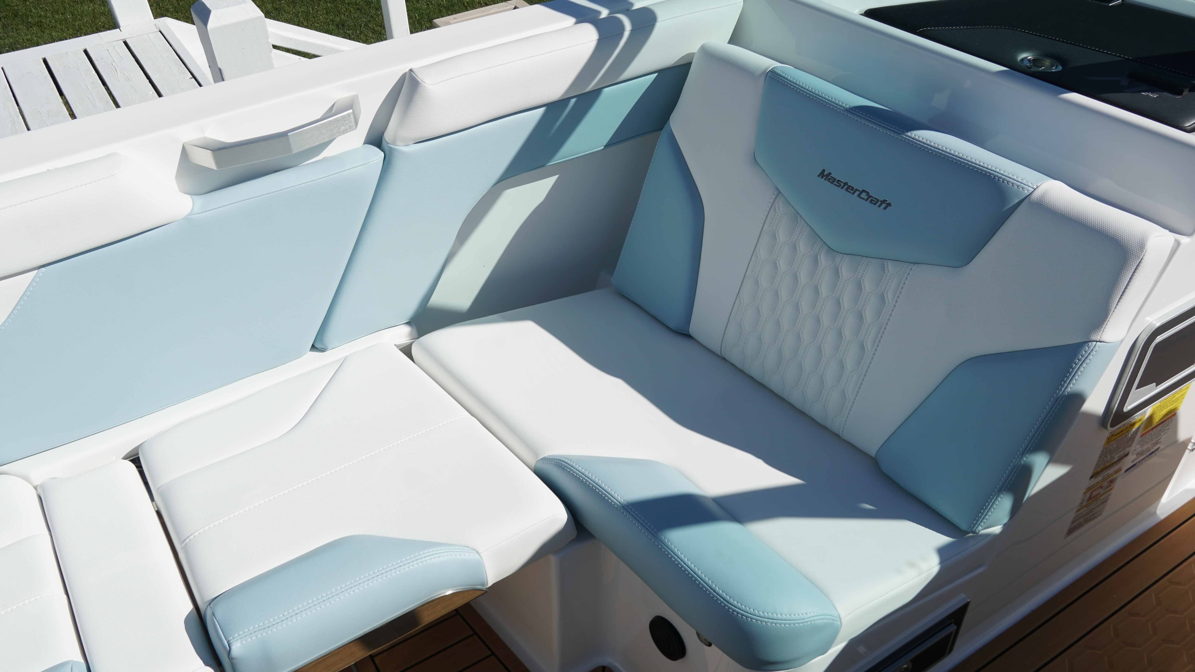 2026 MasterCraft XT24 - 21