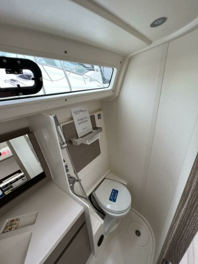 2023 Hanse 388 - Image 22