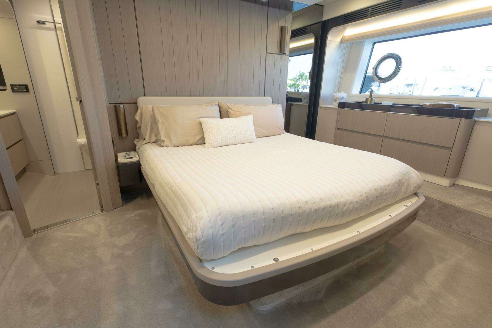 2021 Azimut Fly - Image 35