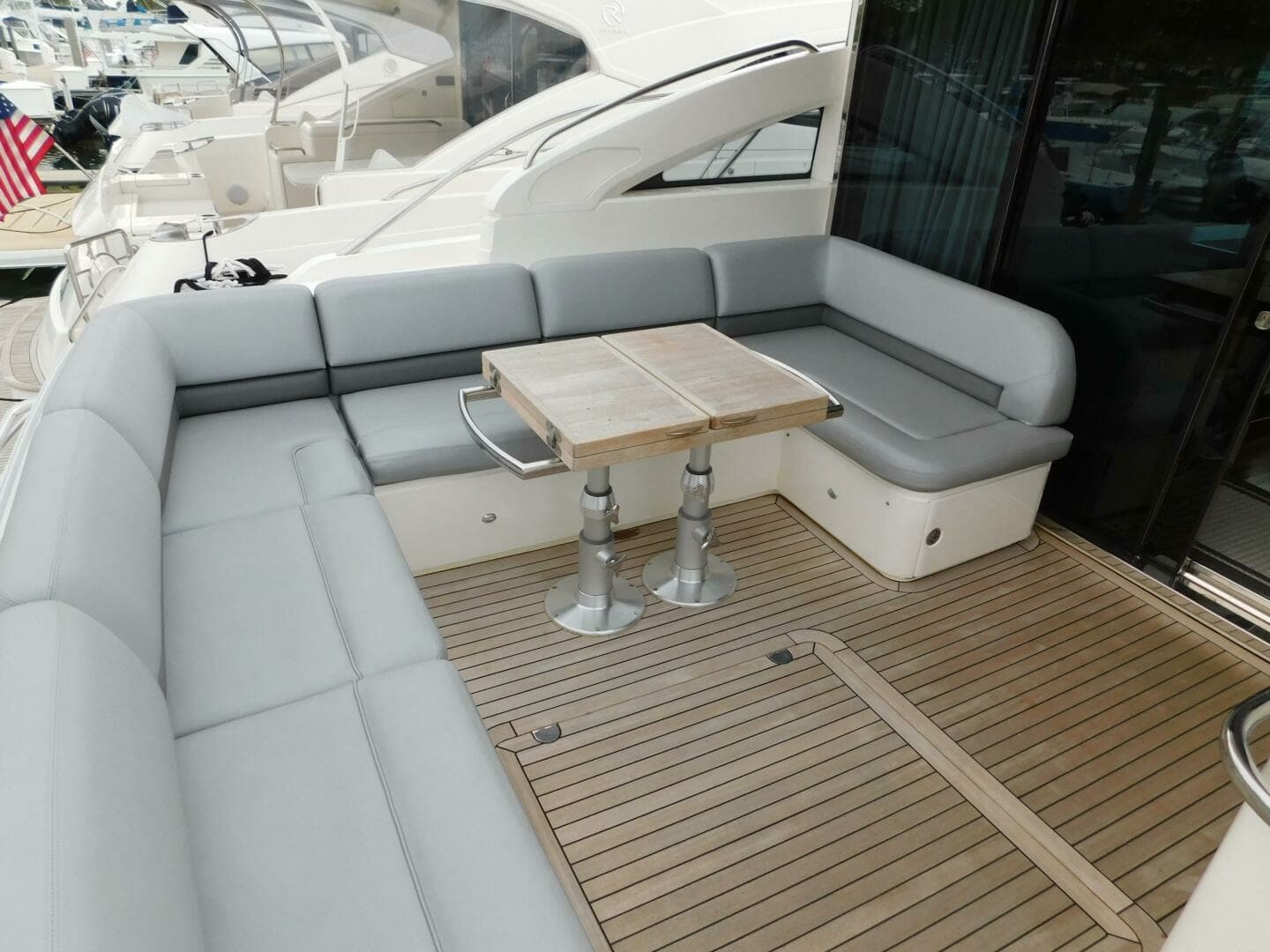 2011 Princess V52 - Image 7